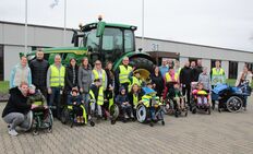 Ausflug zu John Deere in Bruchsal - Strahlende Gesichter bei den LGS-Schülerinnen und -schülern aus Kronau