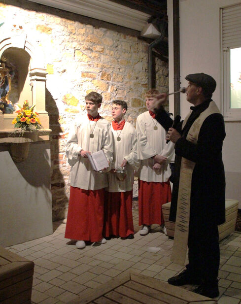 Muttergottesfigur in die Ortsmitte zurückgekehrt