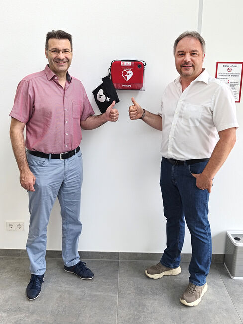 Neuer Defibrillator im Technologiezentrum Kronau – Sicherheit liegt uns am Herzen