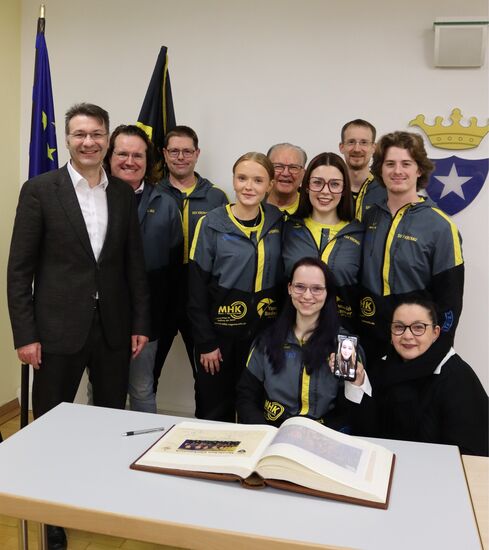 SSV Kronau erkämpft sich Vizemeisterschaft in der 1. Bundesliga - Gemeinde Kronau ehrt erfolgreiches Schützenteam bei einem Empfang